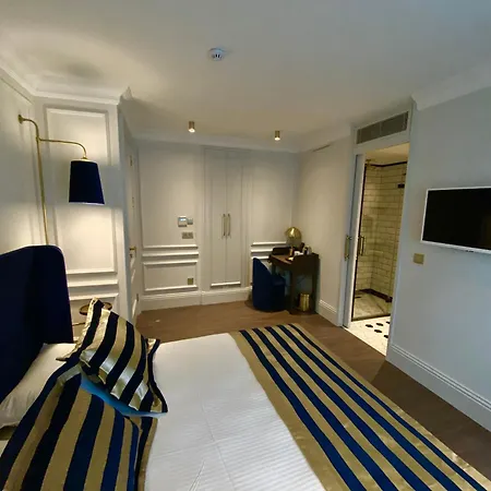 A11 Exclusive Hotel 2*